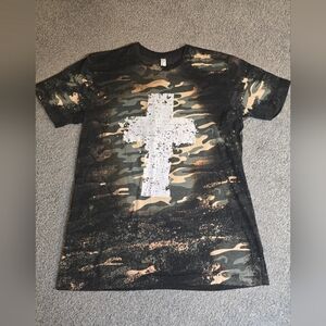 Grunge Bleached Camo Cross Tee EUC Size Medium